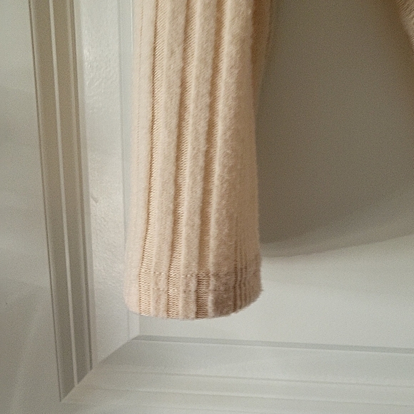 Cider Beige Ribbed Cutout Bodysuit Long Sleeve Bodycon Women’s Large - Picture 9 of 12